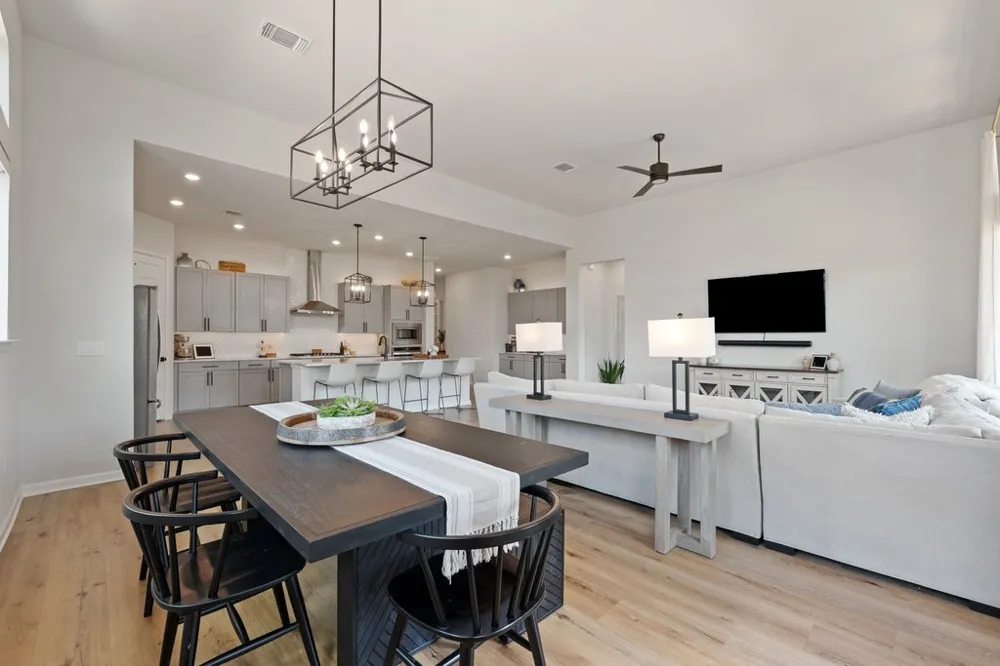 8324 Looksee Lane Austin, TX 78744