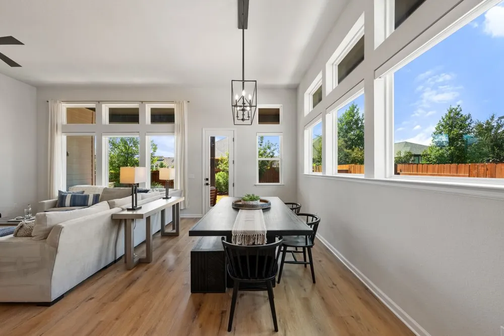 8324 Looksee Lane Austin, TX 78744