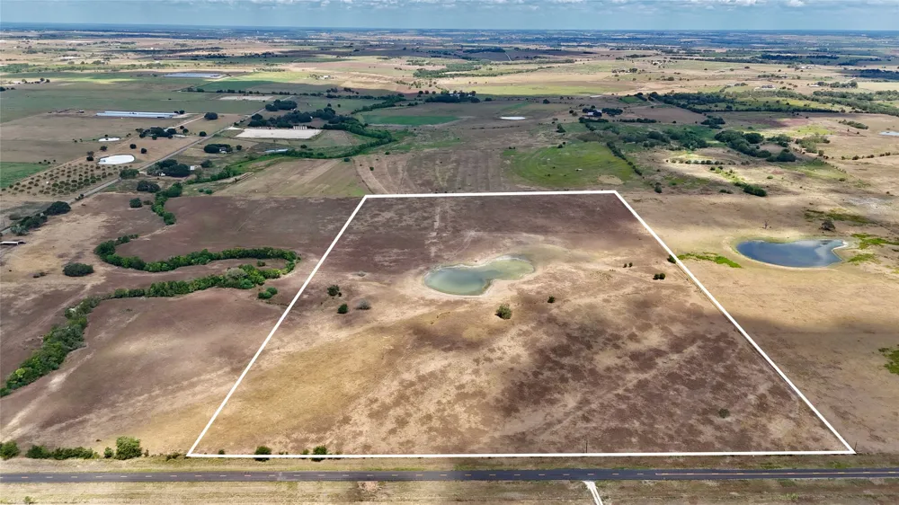 Fm 1891 Shiner, TX 77984
