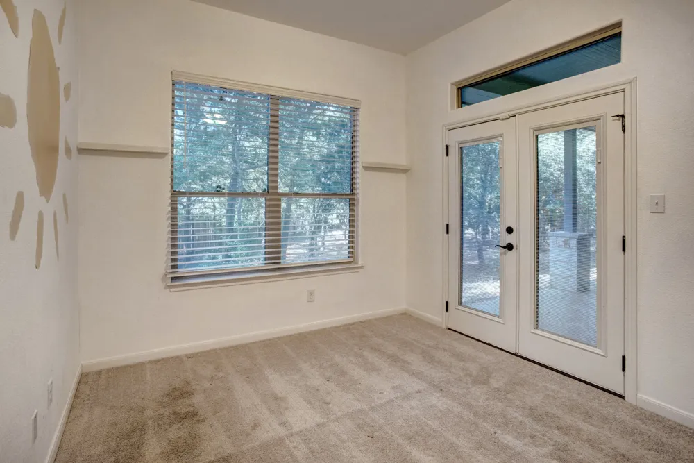 117 W Kamoi Court Bastrop, TX 78602