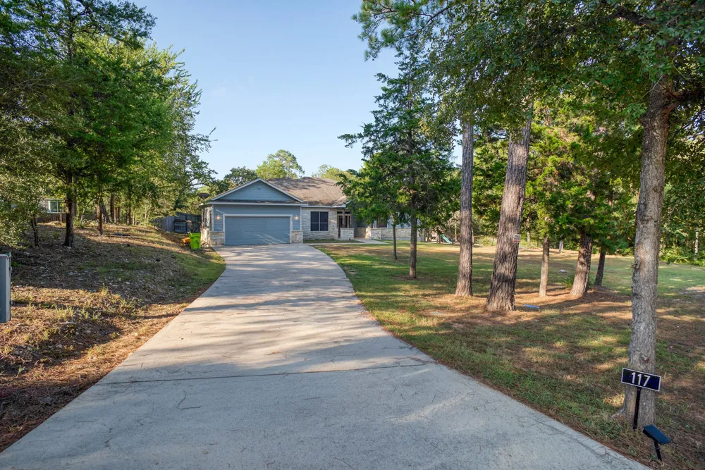 117 W Kamoi Court Bastrop, TX 78602