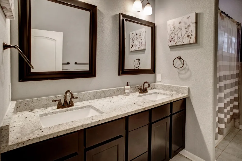 117 W Kamoi Court Bastrop, TX 78602