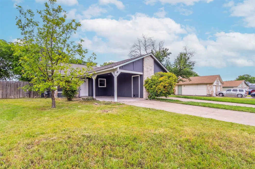 11304 PTARMIGAN Cove #A Austin, TX 78758
