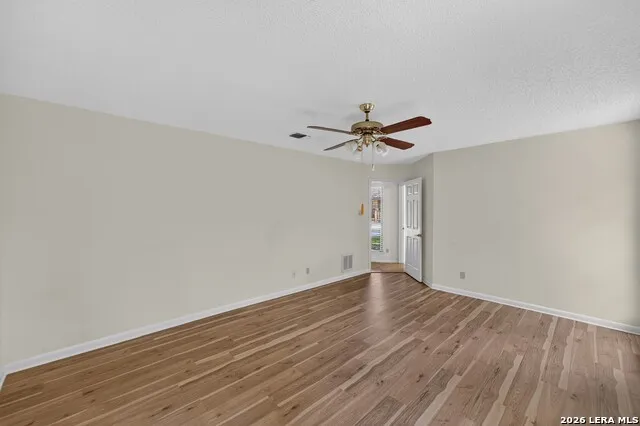 84 Granburg Circle San Antonio, TX 78218
