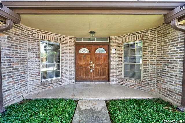 84 Granburg Circle San Antonio, TX 78218