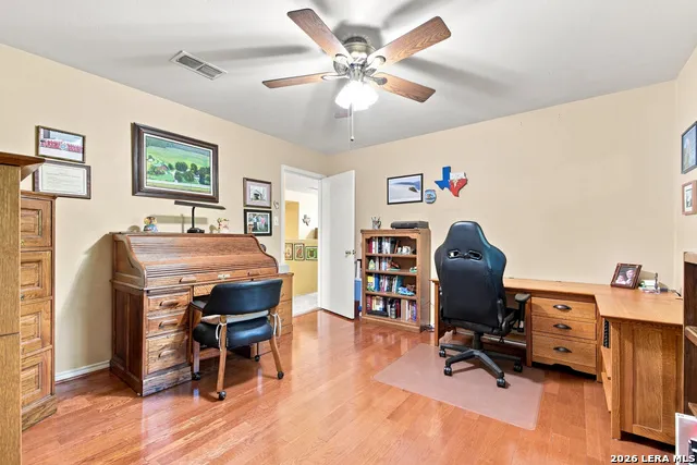 8621 Wood Falls San Antonio, TX 78251