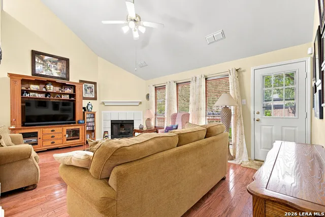 8621 Wood Falls San Antonio, TX 78251