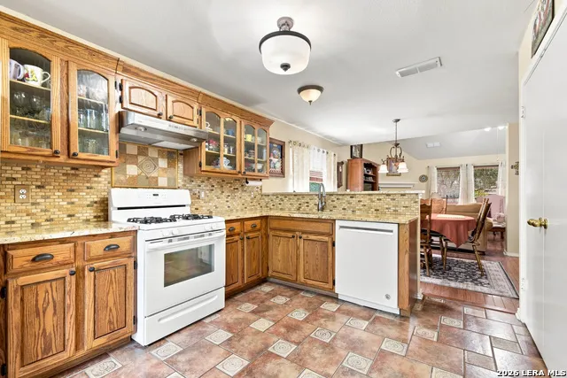 8621 Wood Falls San Antonio, TX 78251
