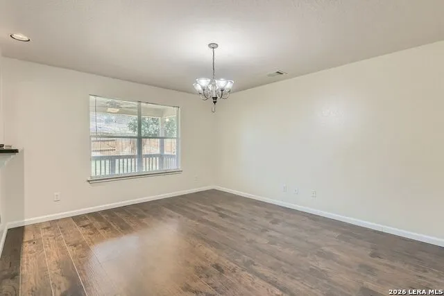 8919 Walnut Springs Universal City, TX 78148