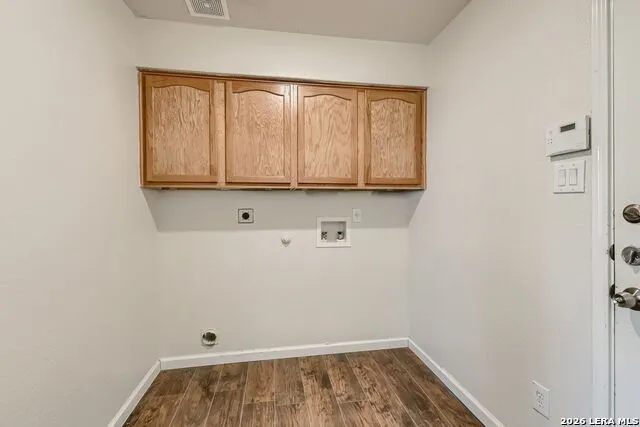 8919 Walnut Springs Universal City, TX 78148