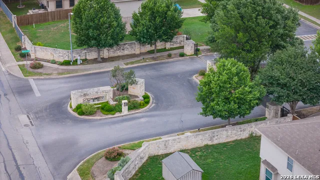8919 Walnut Springs Universal City, TX 78148