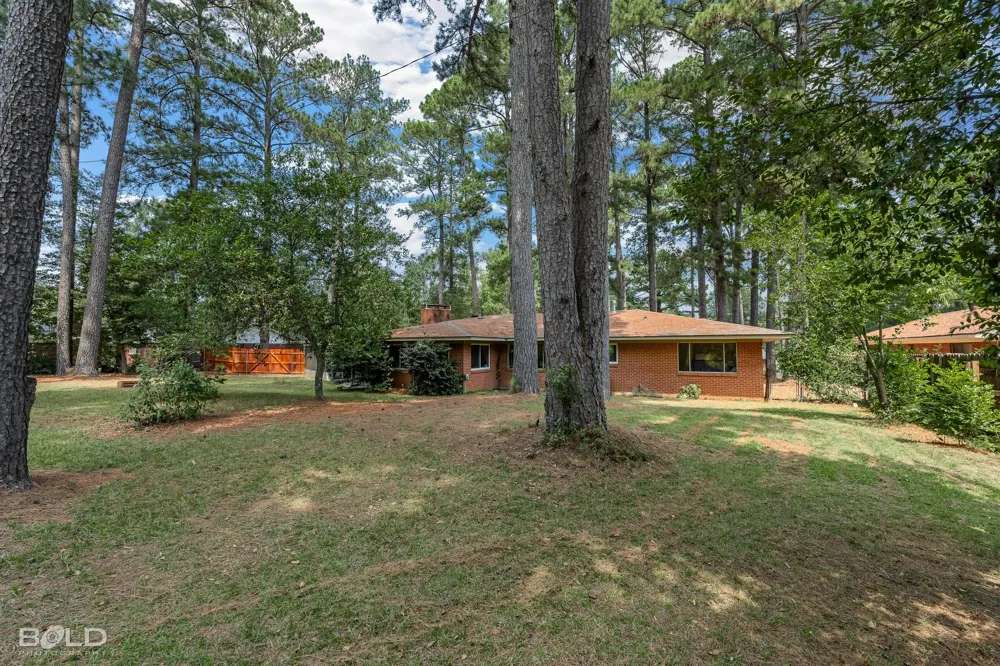 1907 S Brookwood Drive Shreveport, LA 71118