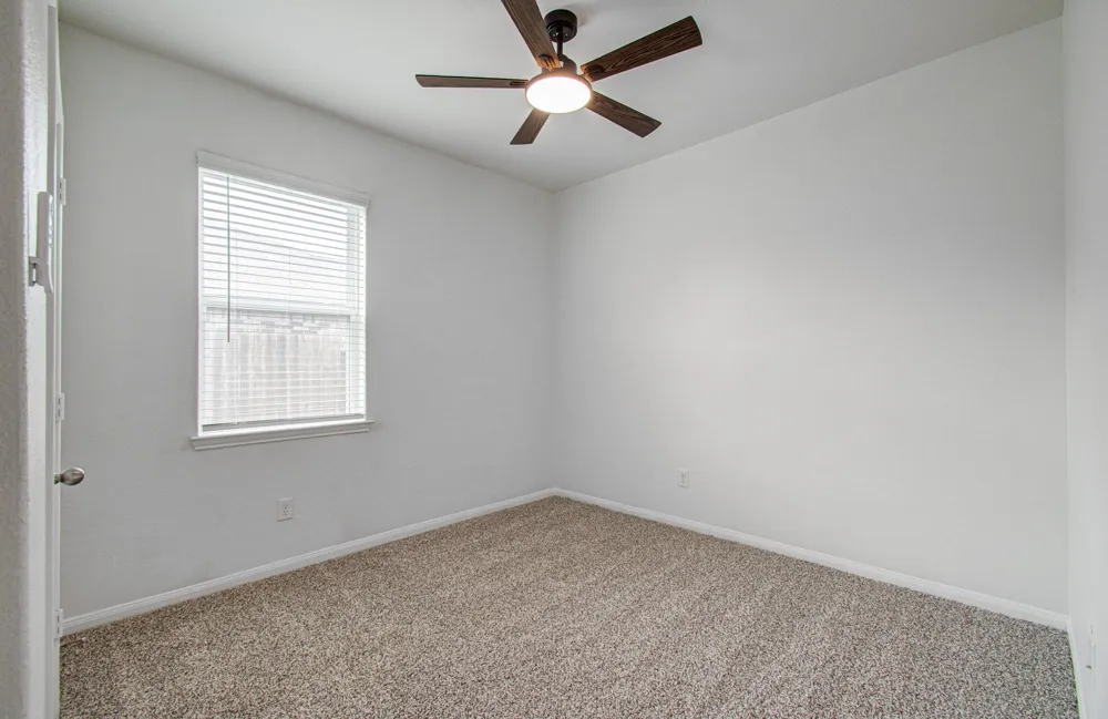 1222 Paradise Found Drive Iowa Colony, TX 77583