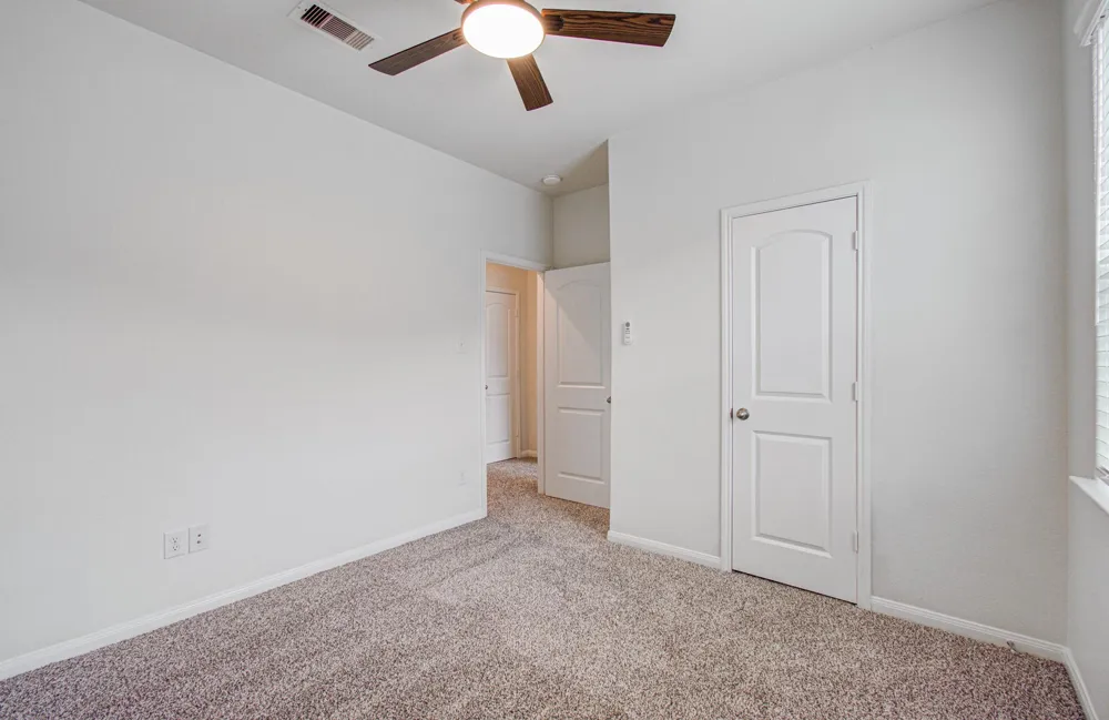 1222 Paradise Found Drive Iowa Colony, TX 77583