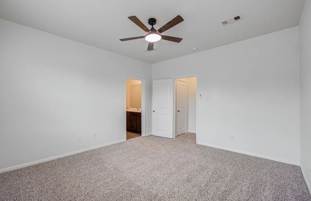 1222 Paradise Found Drive Iowa Colony, TX 77583