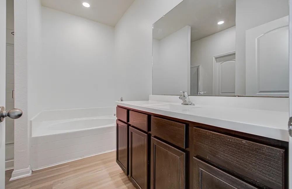 1222 Paradise Found Drive Iowa Colony, TX 77583