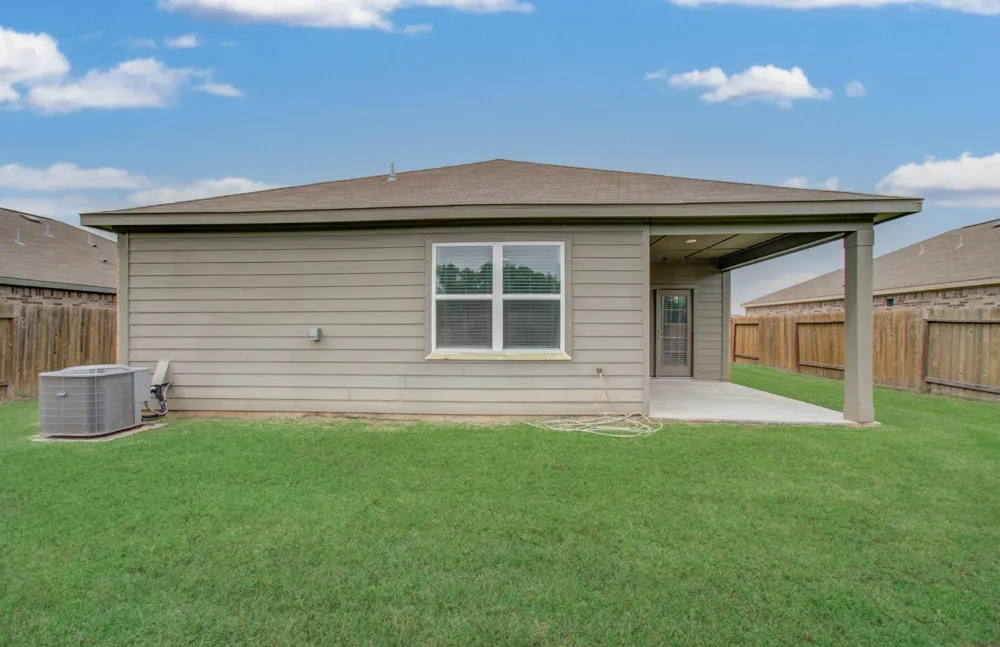 1222 Paradise Found Drive Iowa Colony, TX 77583