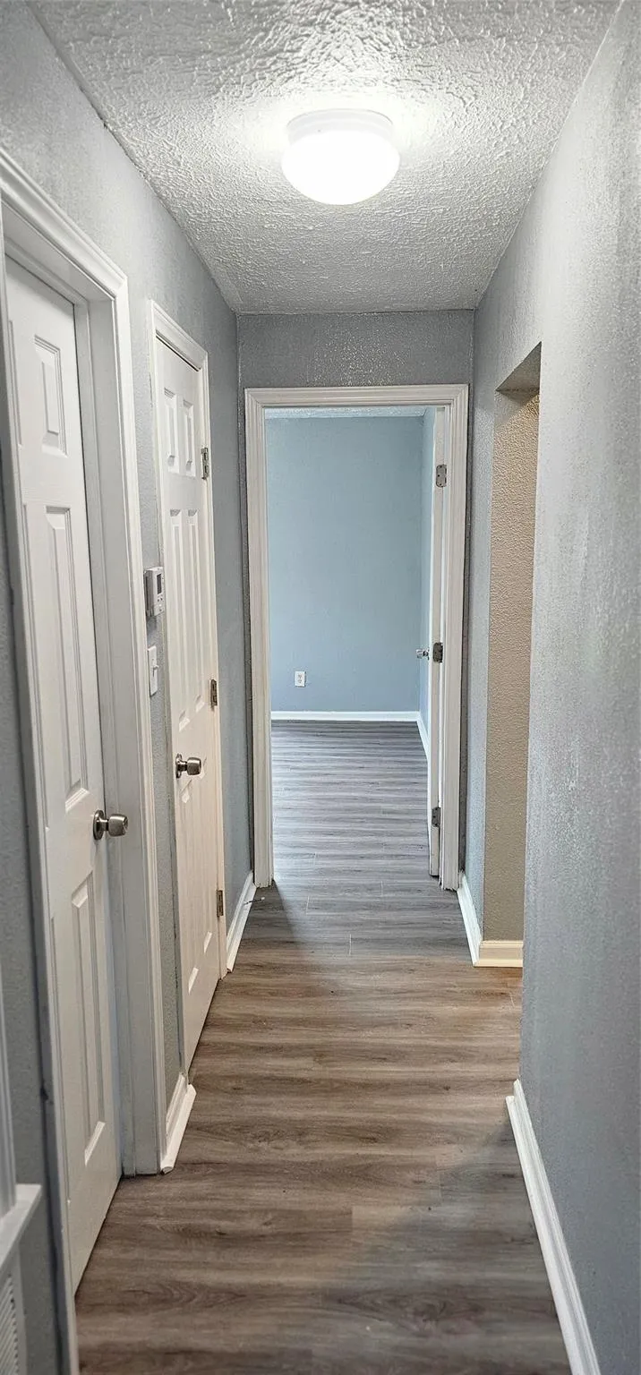 713 S Fenner Avenue Cleveland, TX 77327