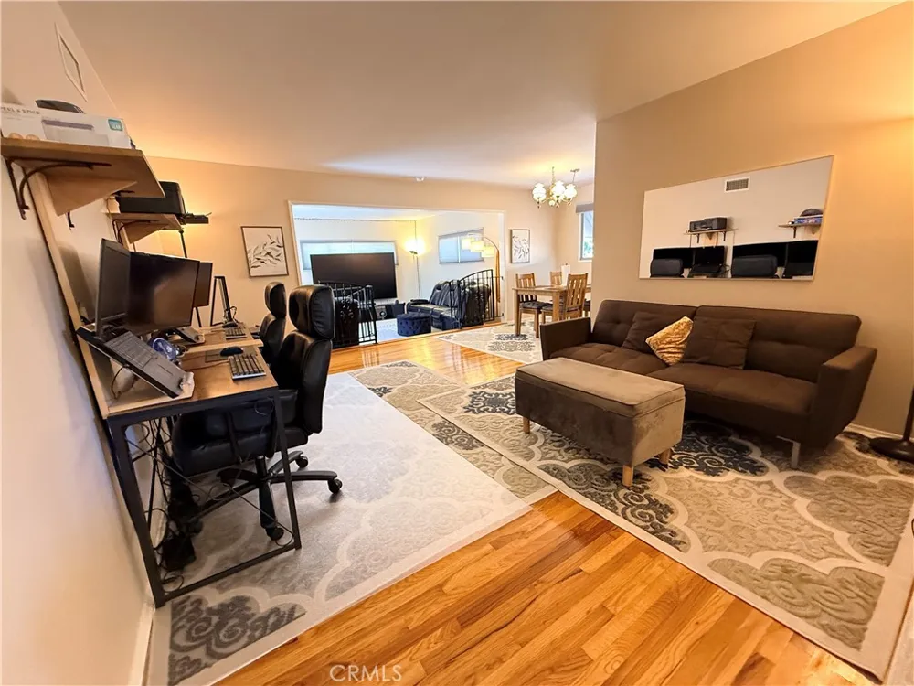 243 E Harrison Pomona, CA 91767