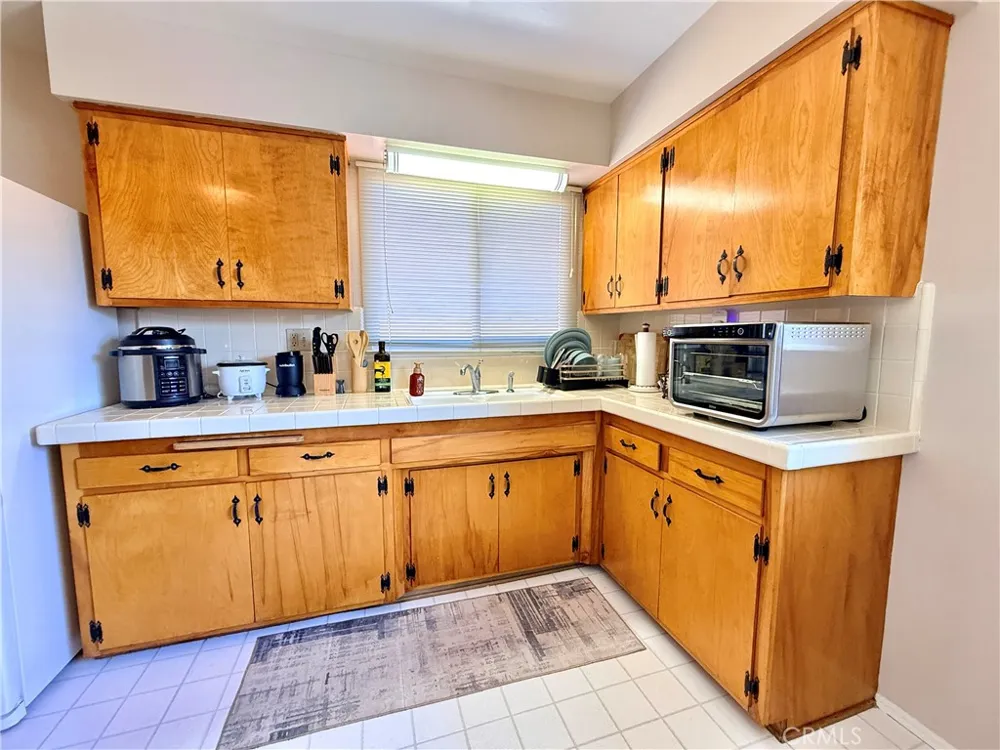 243 E Harrison Pomona, CA 91767