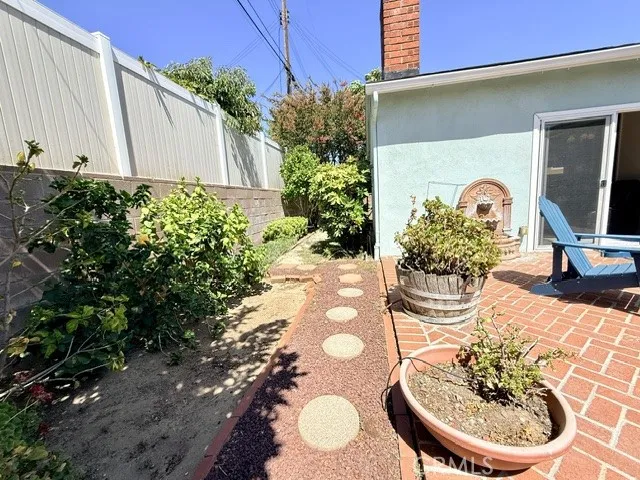 243 E Harrison Pomona, CA 91767