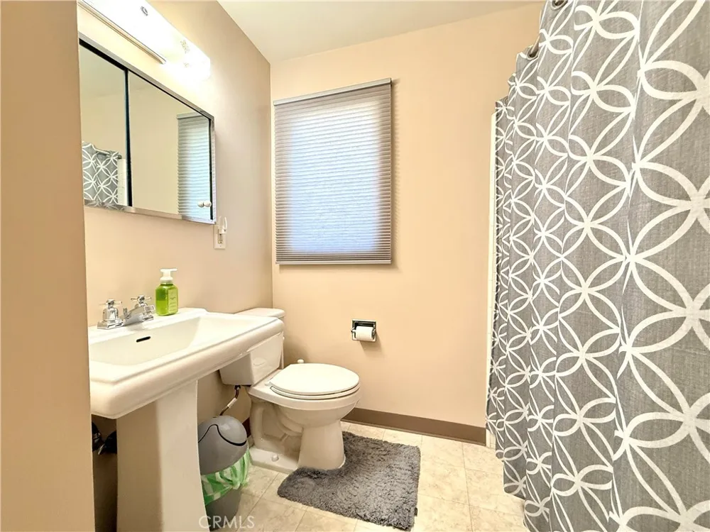 243 E Harrison Pomona, CA 91767