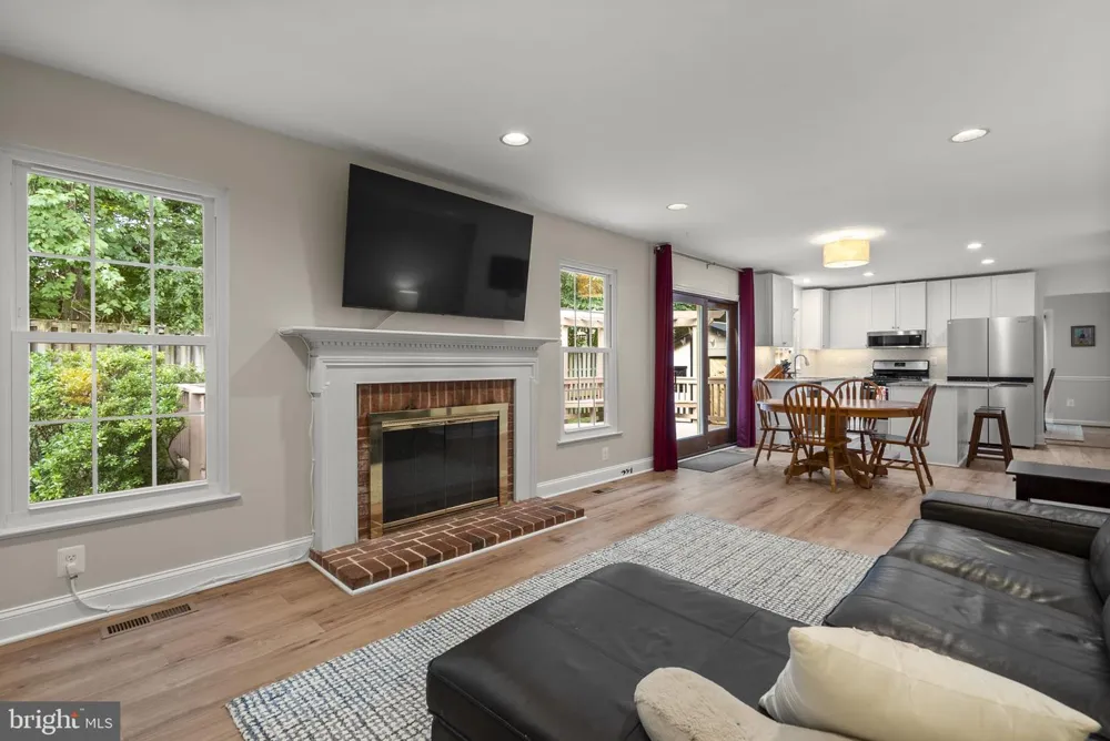 2704 LINDENWOOD DRIVE Olney, MD 20832