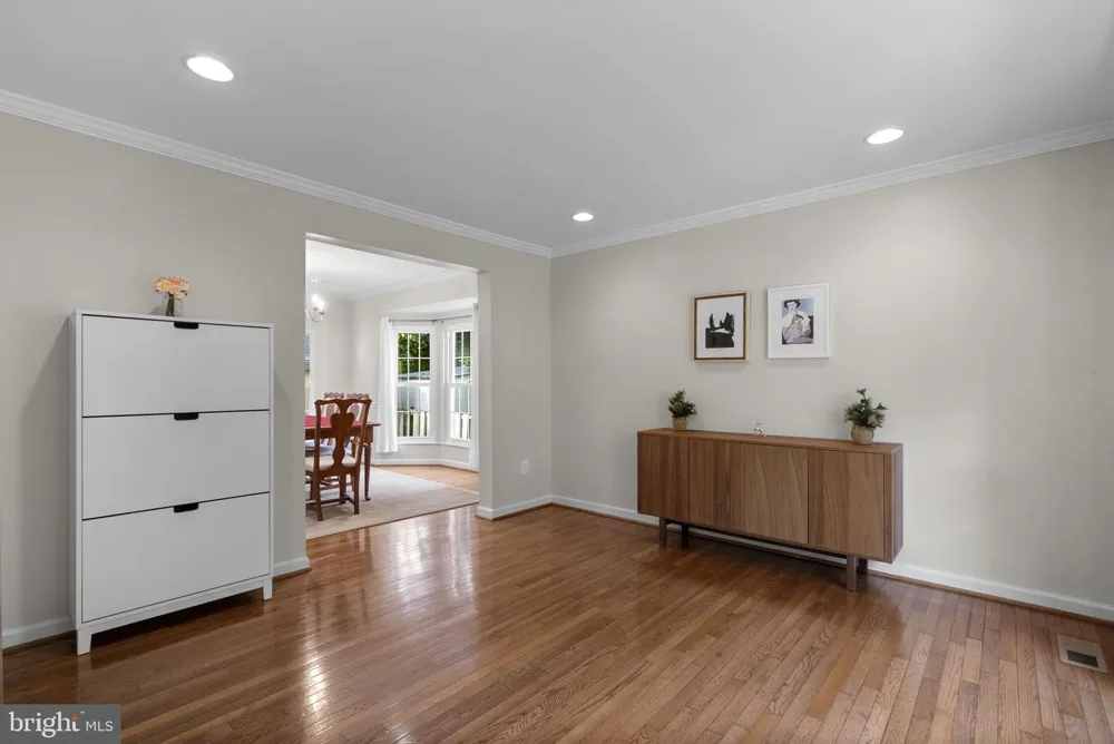 2704 LINDENWOOD DRIVE Olney, MD 20832