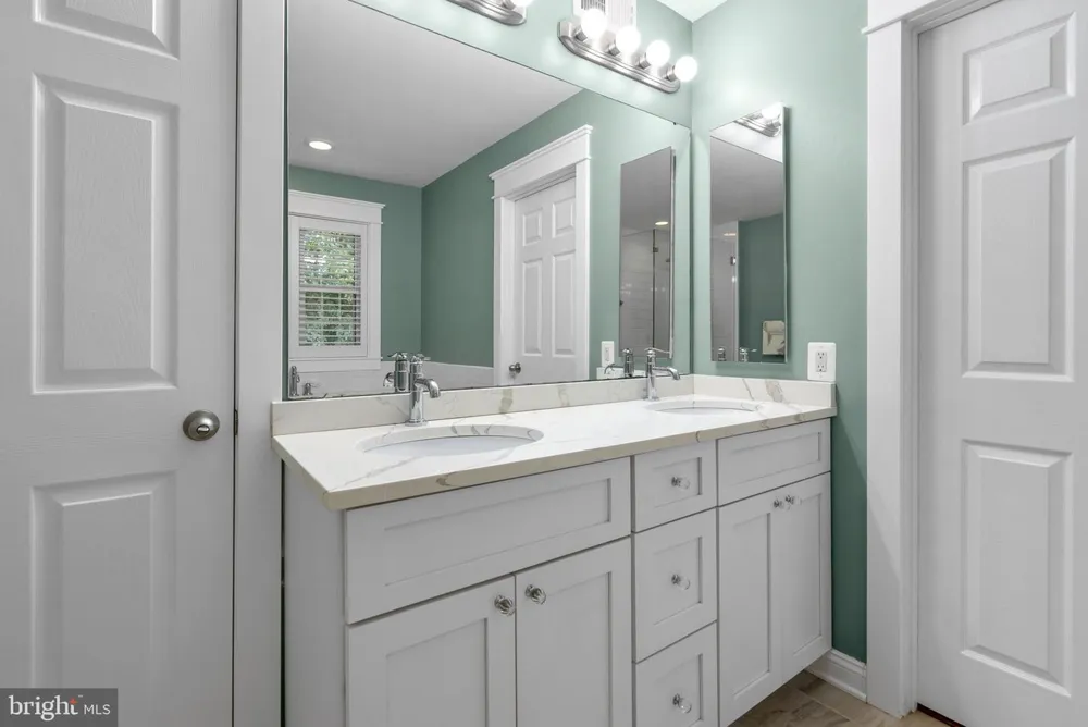 2704 LINDENWOOD DRIVE Olney, MD 20832