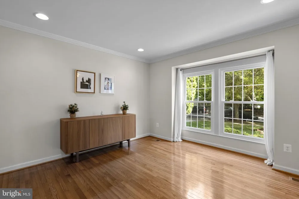 2704 LINDENWOOD DRIVE Olney, MD 20832