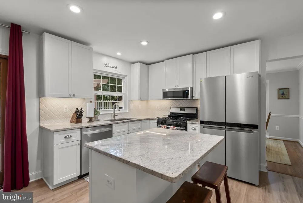 2704 LINDENWOOD DRIVE Olney, MD 20832