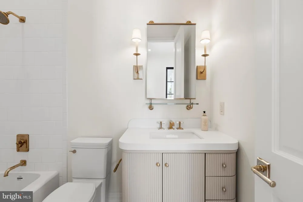 1315 R STREET NW Washington, DC 20009