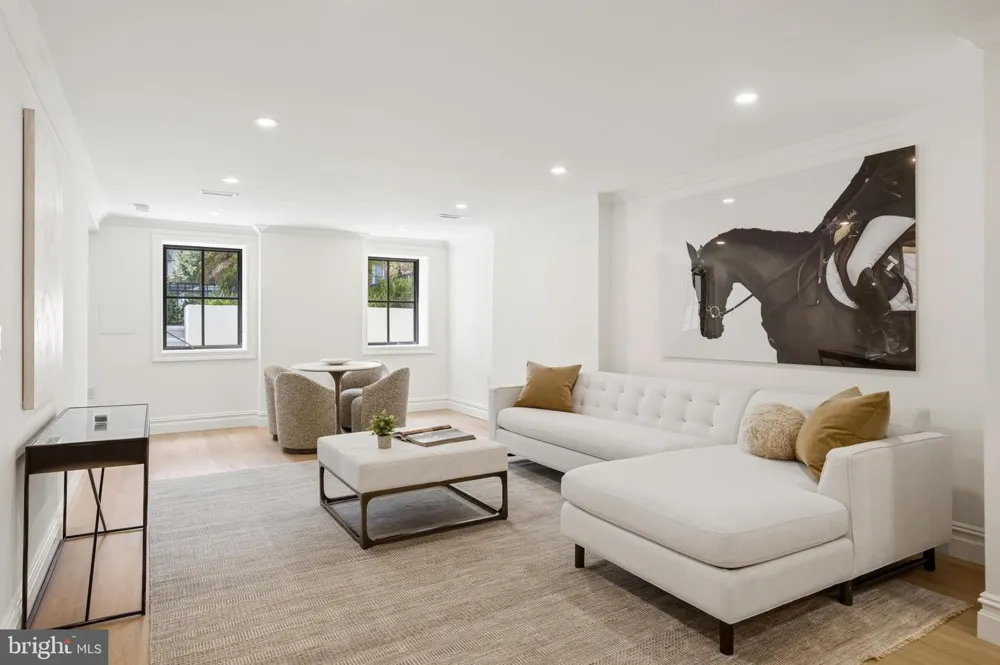 1315 R STREET NW Washington, DC 20009