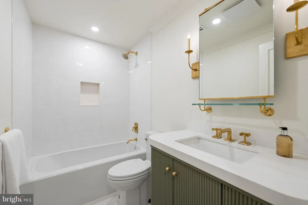 1315 R STREET NW Washington, DC 20009
