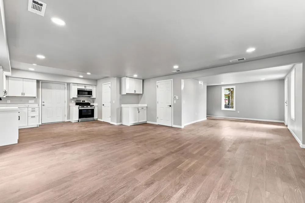 109 Michigan Avenue Hartford, MI 49057