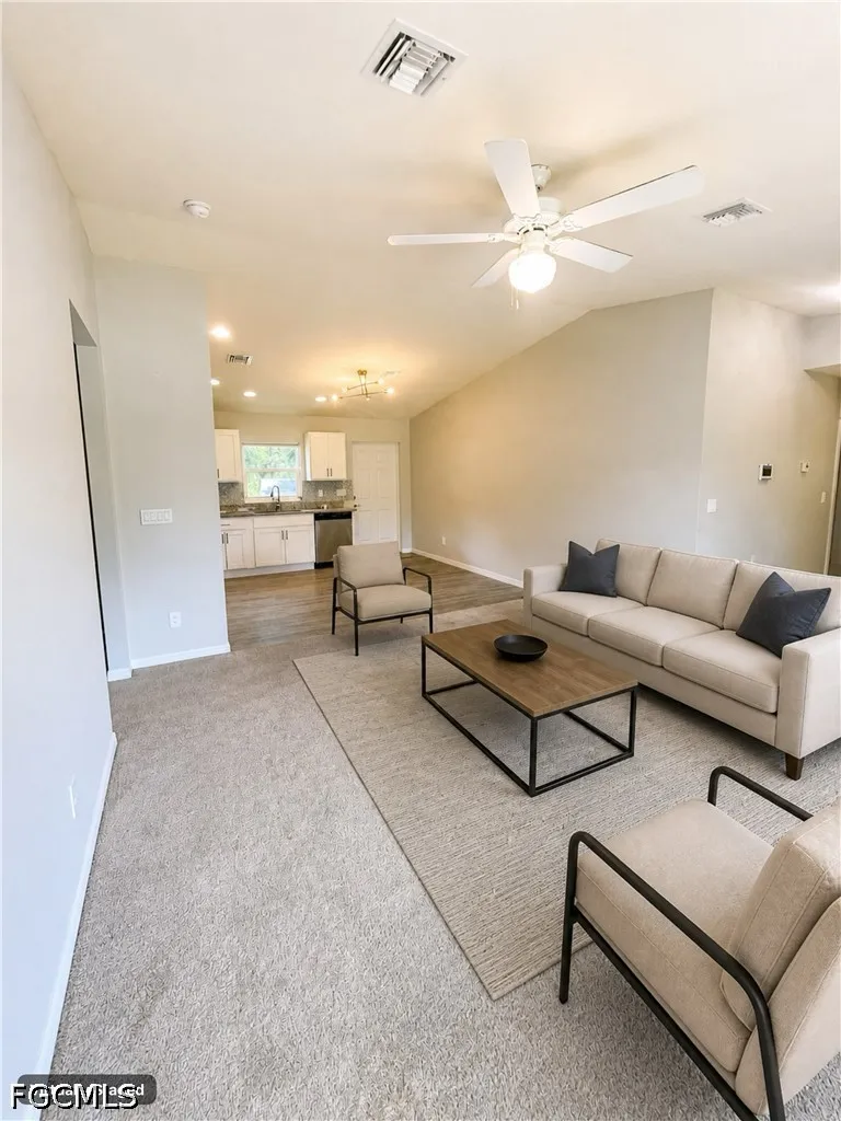 SE Tradewinds Circle Labelle, FL 33935