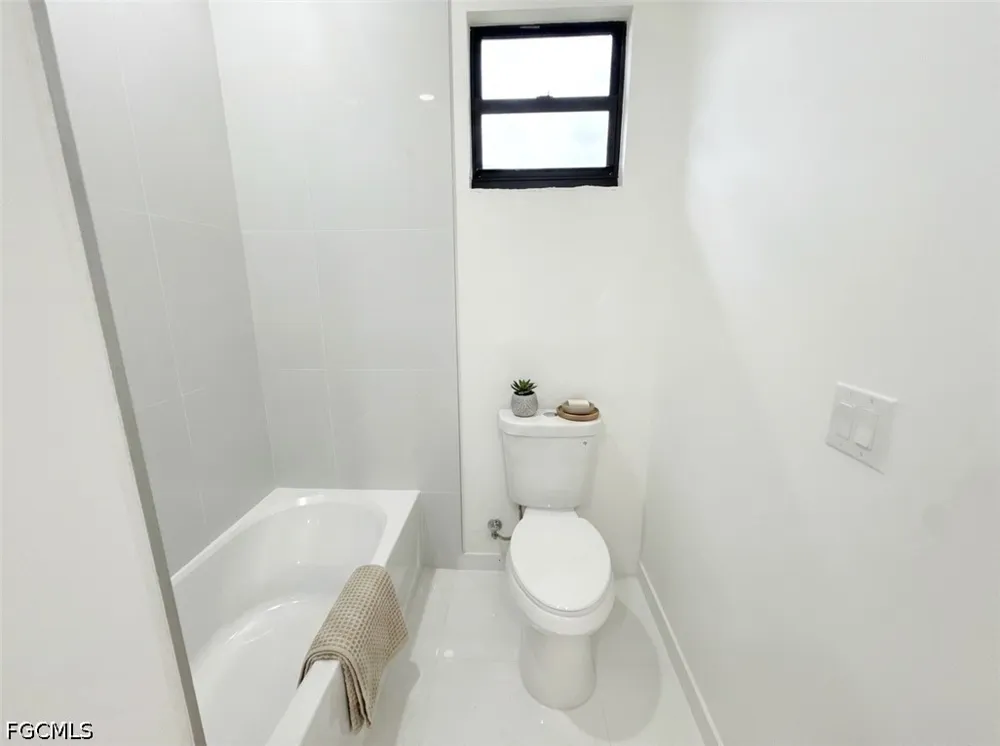 NW 25th Street Cape Coral, FL 33993