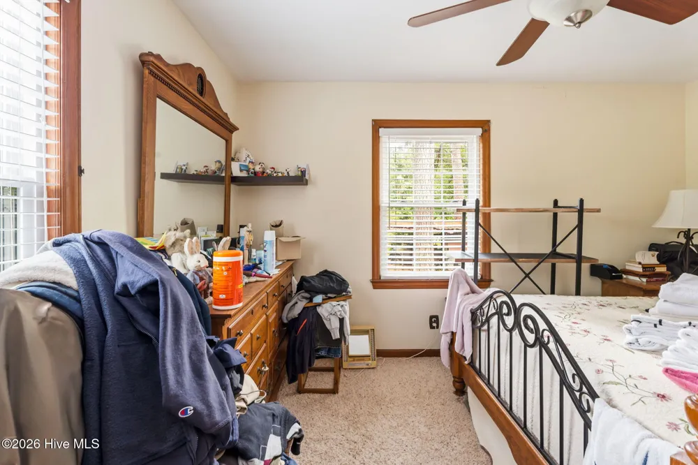 818 Van Warren Road Roanoke Rapids, NC 27870