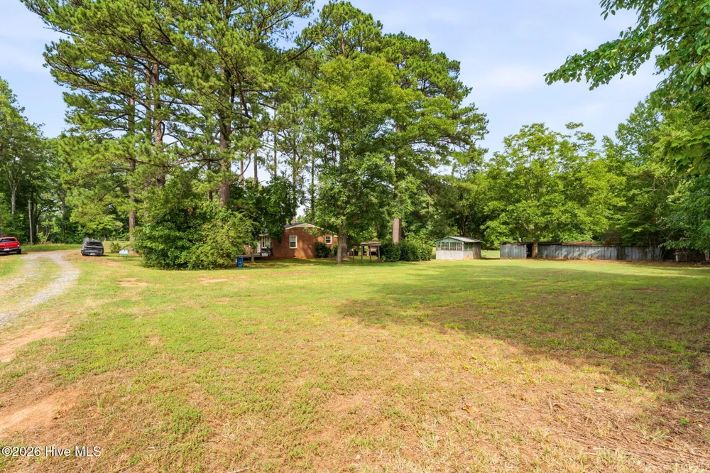 818 Van Warren Road Roanoke Rapids, NC 27870