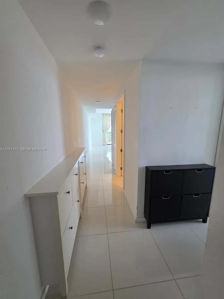 5300 Paseo Blvd #1014 Doral, FL 33166