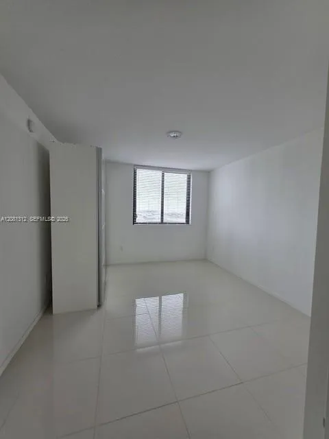 5300 Paseo Blvd #1014 Doral, FL 33166