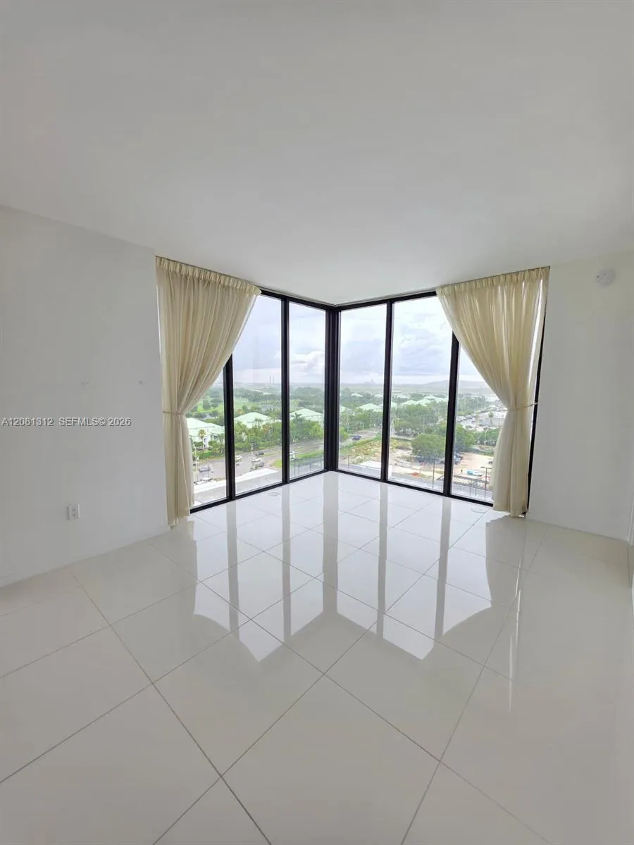 5300 Paseo Blvd #1014 Doral, FL 33166