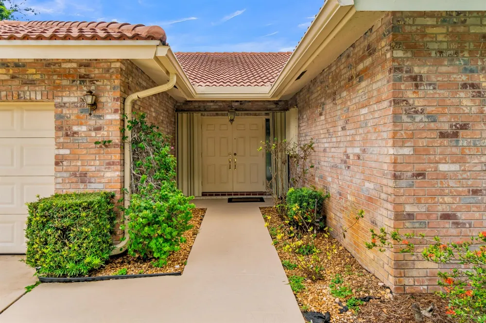 3839 NW 72nd Drive Coral Springs, FL 33065