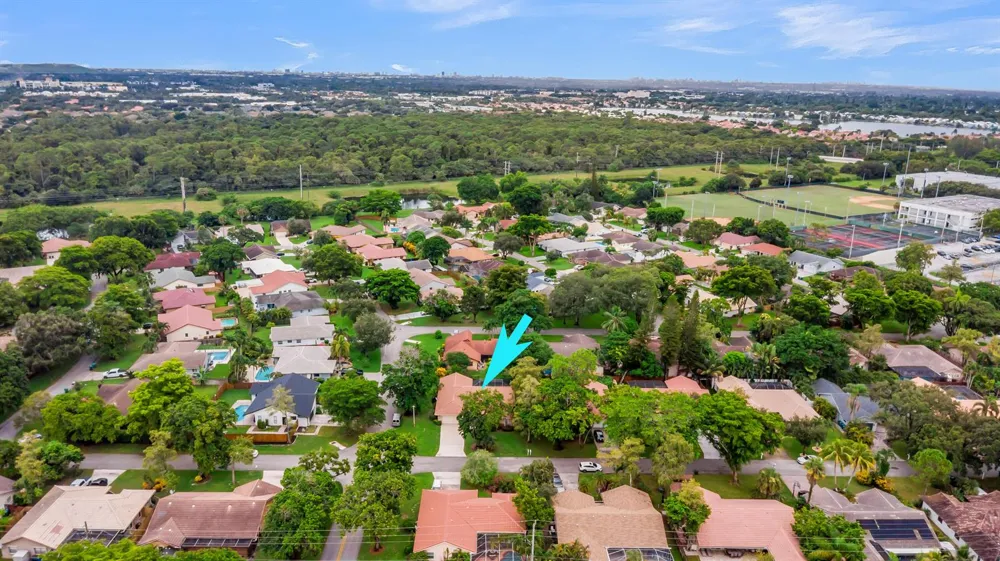 3839 NW 72nd Drive Coral Springs, FL 33065