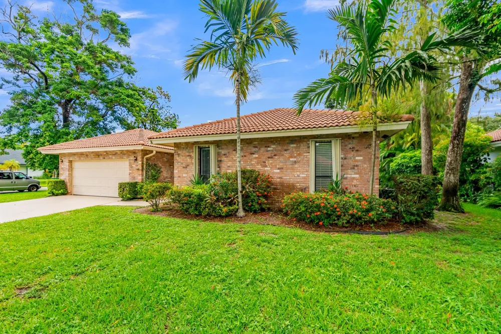 3839 NW 72nd Drive Coral Springs, FL 33065