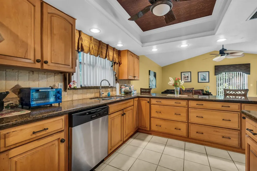 3839 NW 72nd Drive Coral Springs, FL 33065