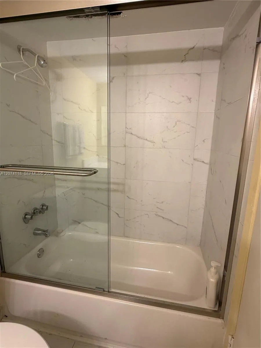 18011 Biscayne Blvd #905 Aventura, FL 33160