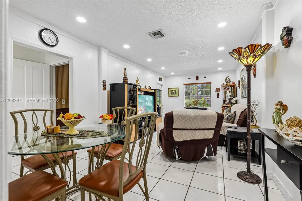 6531 SW 20th St West Miami, FL 33155