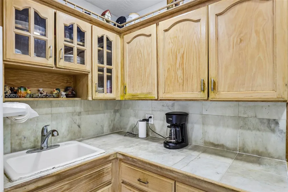 6531 SW 20th St West Miami, FL 33155