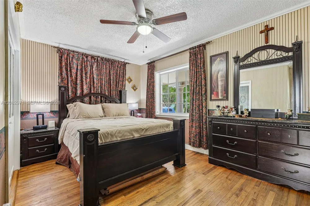 6531 SW 20th St West Miami, FL 33155